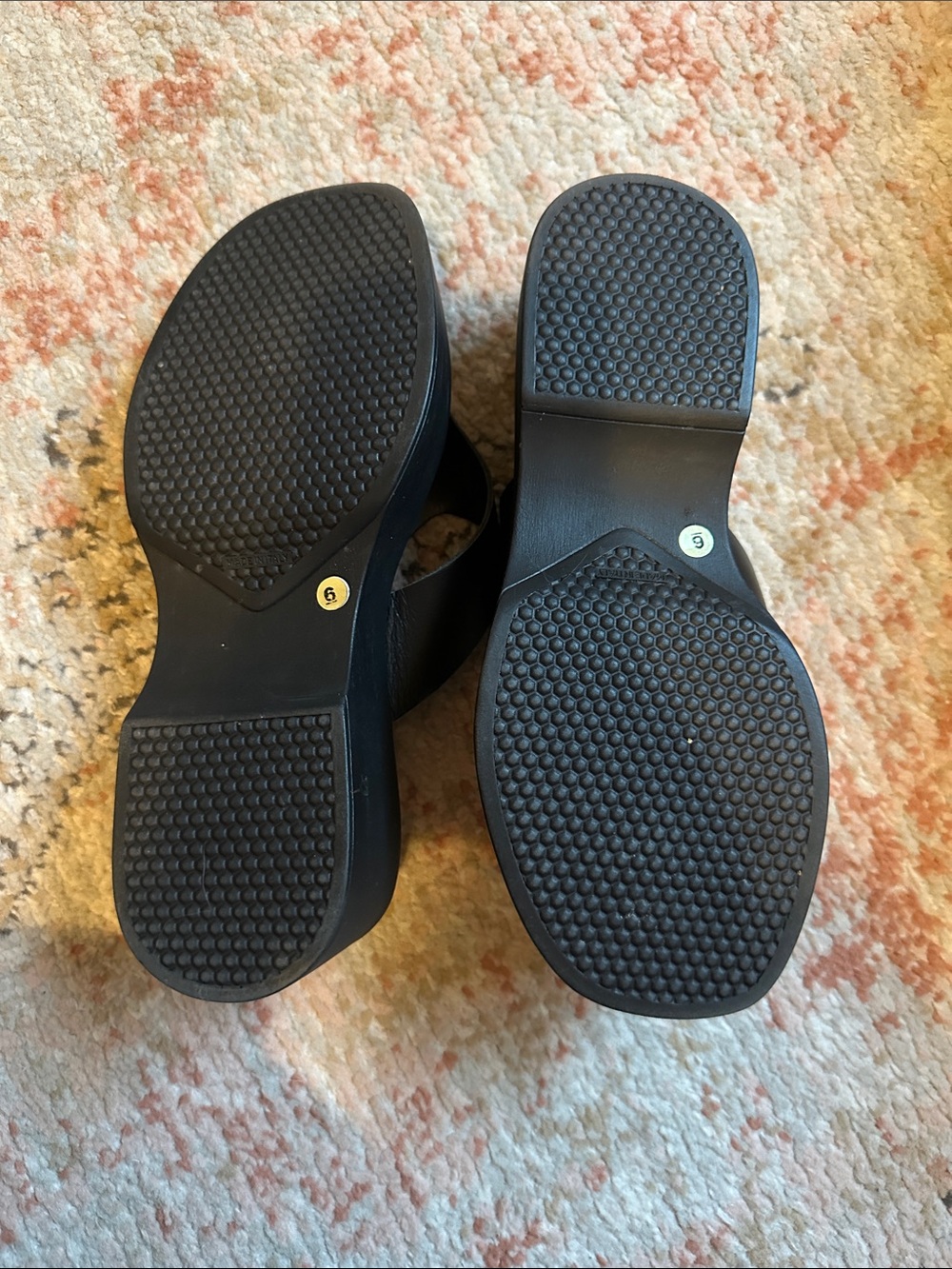 Steve Madden Black Platform Flip Flop Sandals - Picture 8 of 8